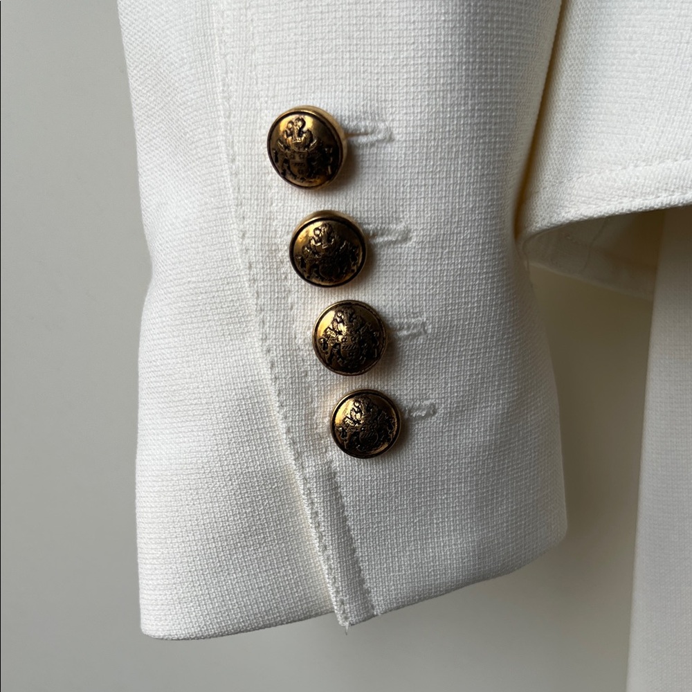 Smythe Women's Ivory Suit- like new - Picture 3 of 15